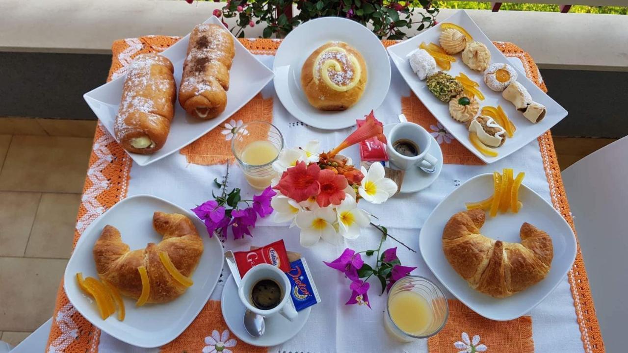 B&B Spiaggia Di Ponente 시클리 외부 사진