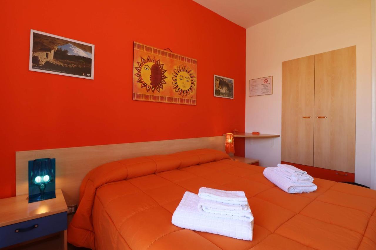 B&B Spiaggia Di Ponente 시클리 외부 사진