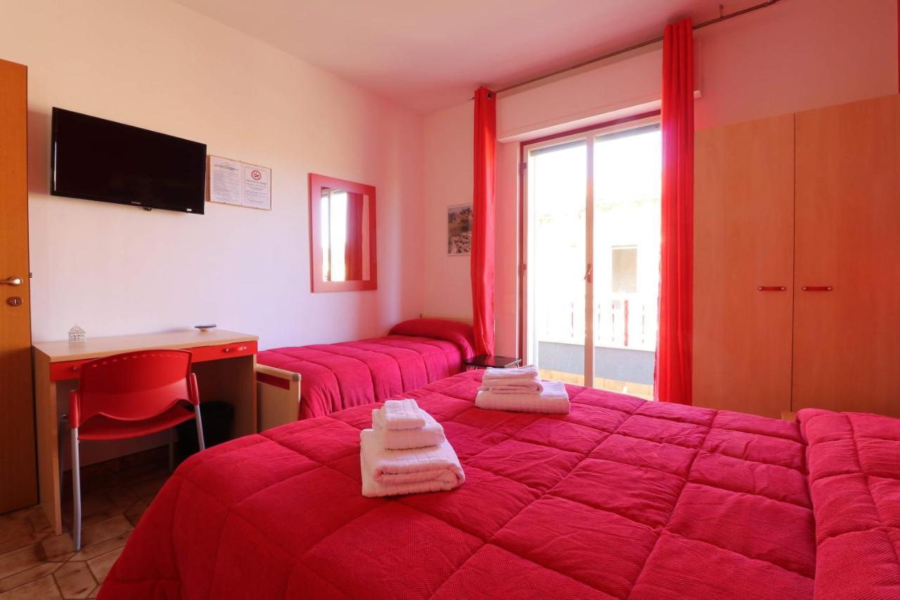 B&B Spiaggia Di Ponente 시클리 외부 사진