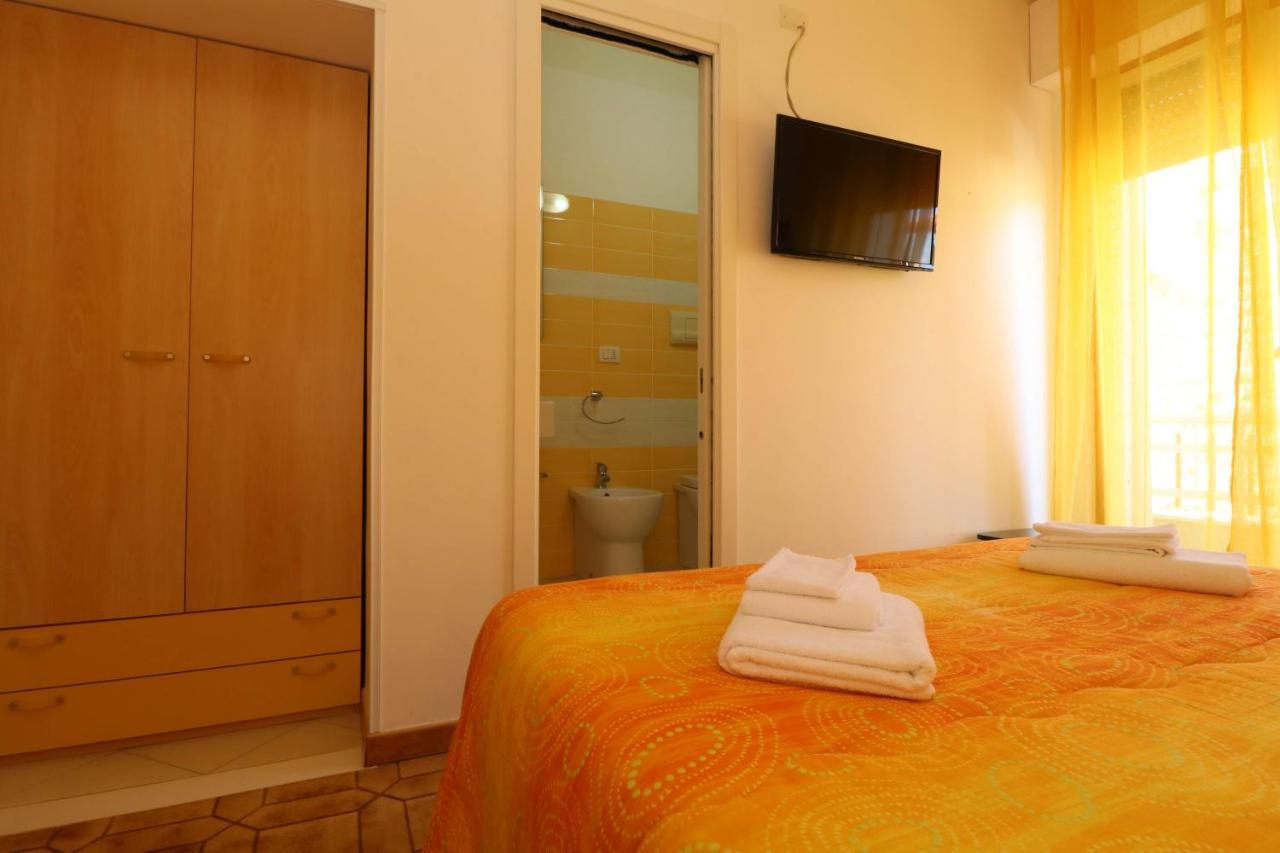 B&B Spiaggia Di Ponente 시클리 외부 사진